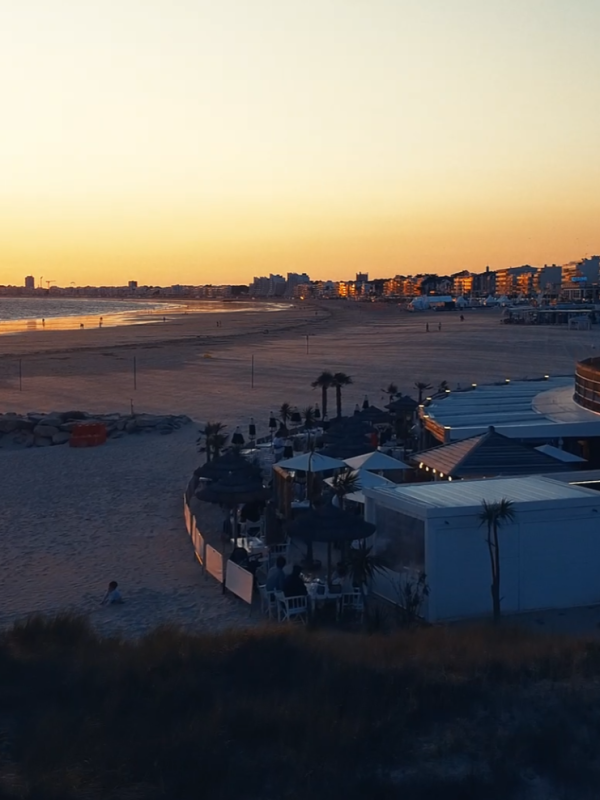 Les Plus Beaux Couchers De Soleil À Pornichet : Lieux Secrets Et Terrasses Incontournables 1 Nina À La Plage Drone